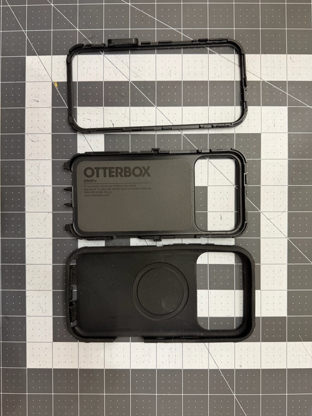 OtterBox iPhone 17 Pro Max Defender series pro MagSafe w camera control black